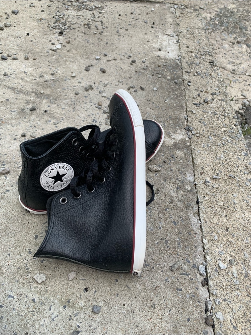 Converse Chuck Taylor All Star Black Leather High Top Sneakers Size 8.5 W / 6.5M